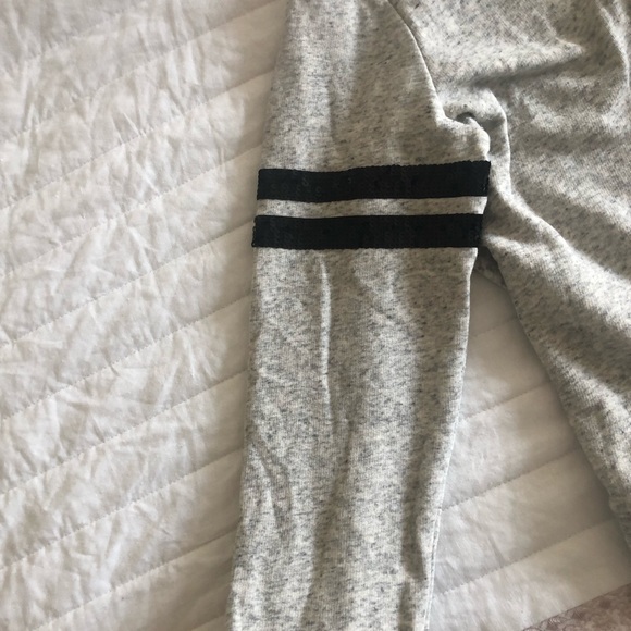 🤩 Limited Time Price DROP 🤩 PINK Sequin Hoodie - Picture 6 of 6